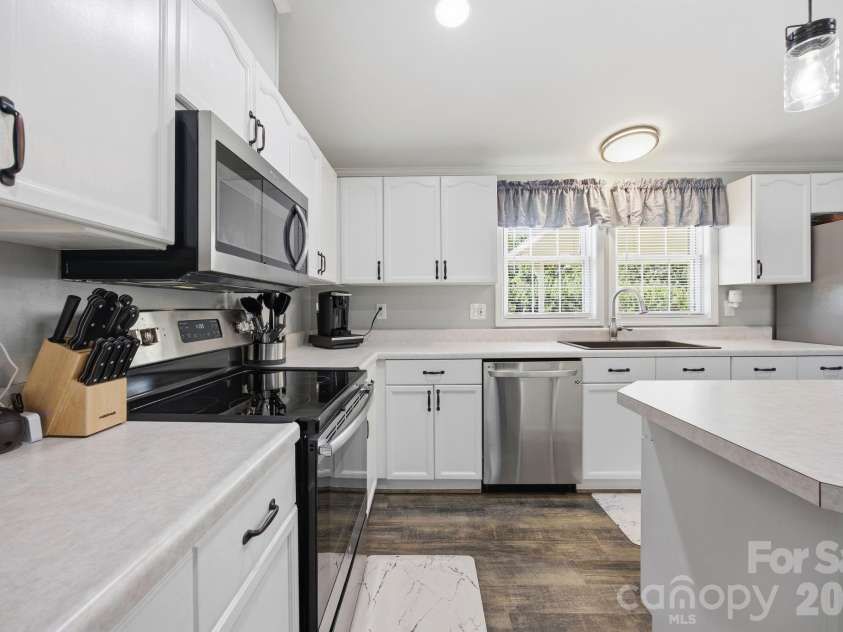15940 Glenmore Road, Gold Hill, NC 28071.  MLS# CAR4355715, YatesRealty ID 15512. 