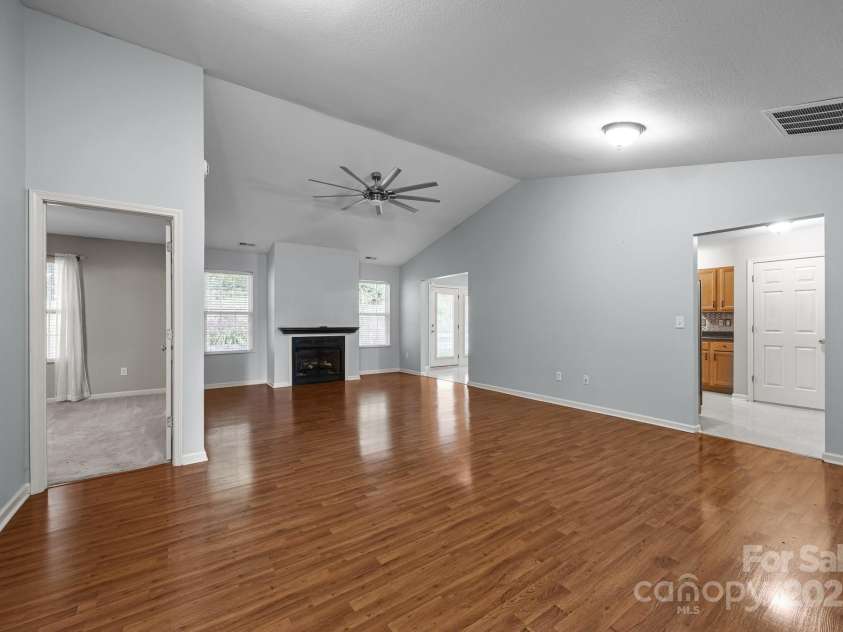 68 Wiltshire Circle, Fletcher, NC 28732.  MLS# CAR4231564, YatesRealty ID 15512. 