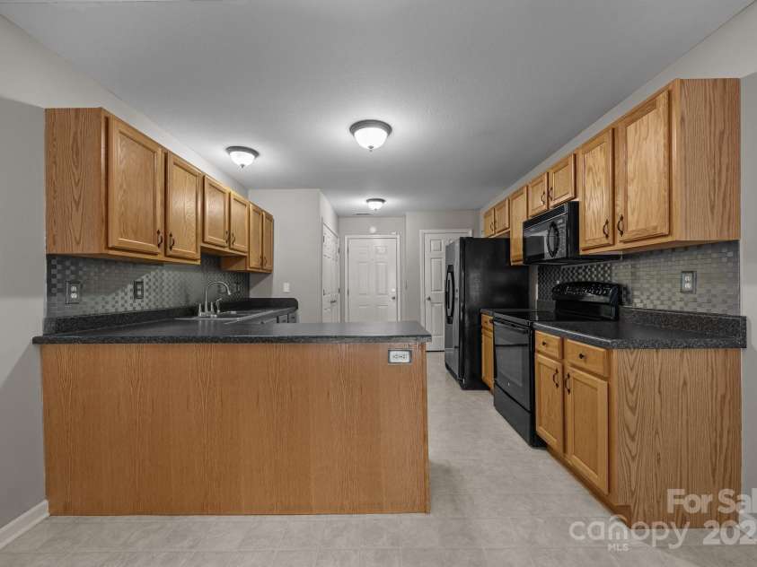 68 Wiltshire Circle, Fletcher, NC 28732.  MLS# CAR4231564, YatesRealty ID 15512. 