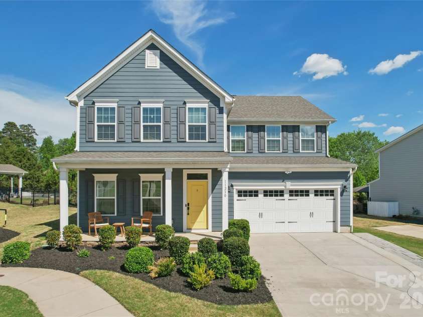 11230 Sound Road, Davidson, NC 28036.  MLS# CAR4370872, YatesRealty ID 15513. 