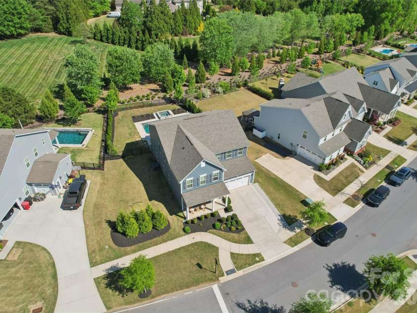 11230 Sound Road, Davidson, NC 28036.  MLS# CAR4370872, YatesRealty ID 15513. 