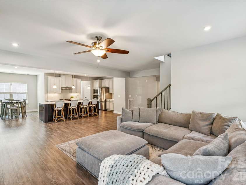 11230 Sound Road, Davidson, NC 28036.  MLS# CAR4370872, YatesRealty ID 15513. 