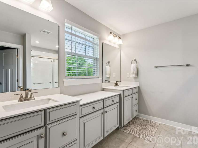 11230 Sound Road, Davidson, NC 28036.  MLS# CAR4370872, YatesRealty ID 15513. 