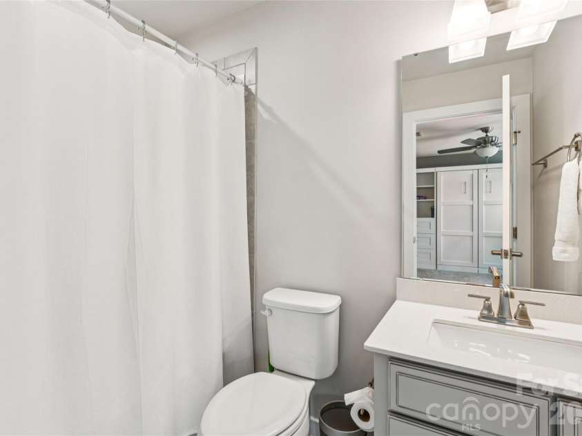 11230 Sound Road, Davidson, NC 28036.  MLS# CAR4370872, YatesRealty ID 15513. 
