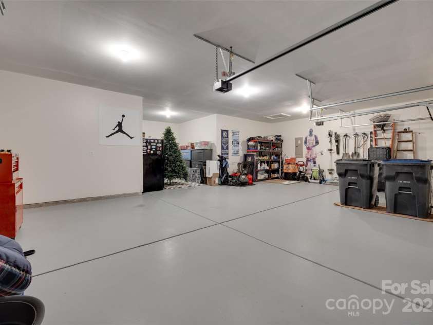 7049 Irongate Drive, Lancaster, SC 29720.  MLS# CAR4256917, YatesRealty ID 15513. 