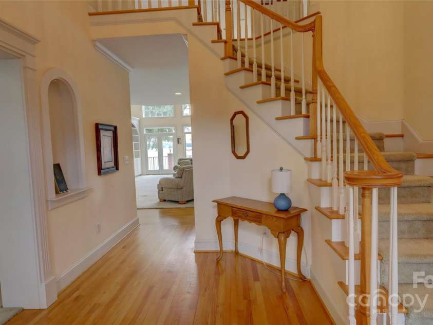 495 Bay Harbour Road, Mooresville, NC 28117.  MLS# CAR4256426, YatesRealty ID 15514. Foyer with waterviews