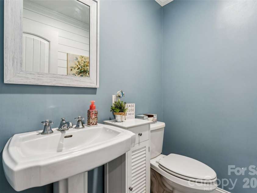 311 Random Drive, Salisbury, NC 28147.  MLS# CAR4371342, YatesRealty ID 15515. Main 1/2 bath