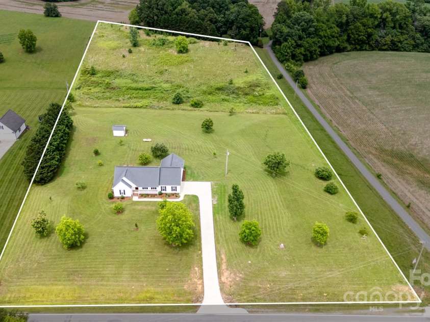 6201 New Hope Church Road, Marshville, NC 28103.  MLS# CAR4260648, YatesRealty ID 15515. 