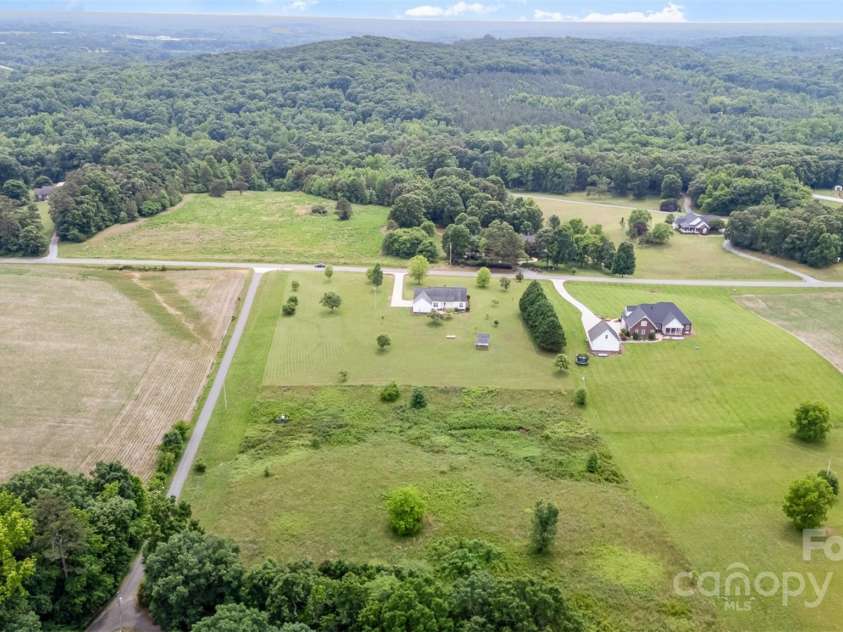 6201 New Hope Church Road, Marshville, NC 28103.  MLS# CAR4260648, YatesRealty ID 15515. 