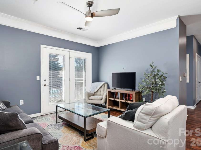 123 Appeldoorn Circle, Asheville, NC 28803.  MLS# CAR4366794, YatesRealty ID 15519. 