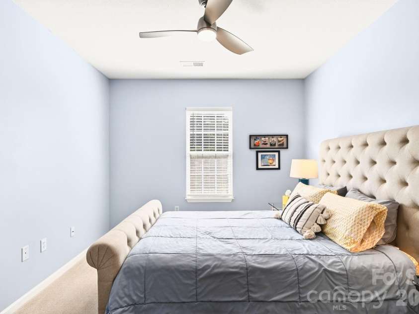 123 Appeldoorn Circle, Asheville, NC 28803.  MLS# CAR4366794, YatesRealty ID 15519. Primary Bedroom