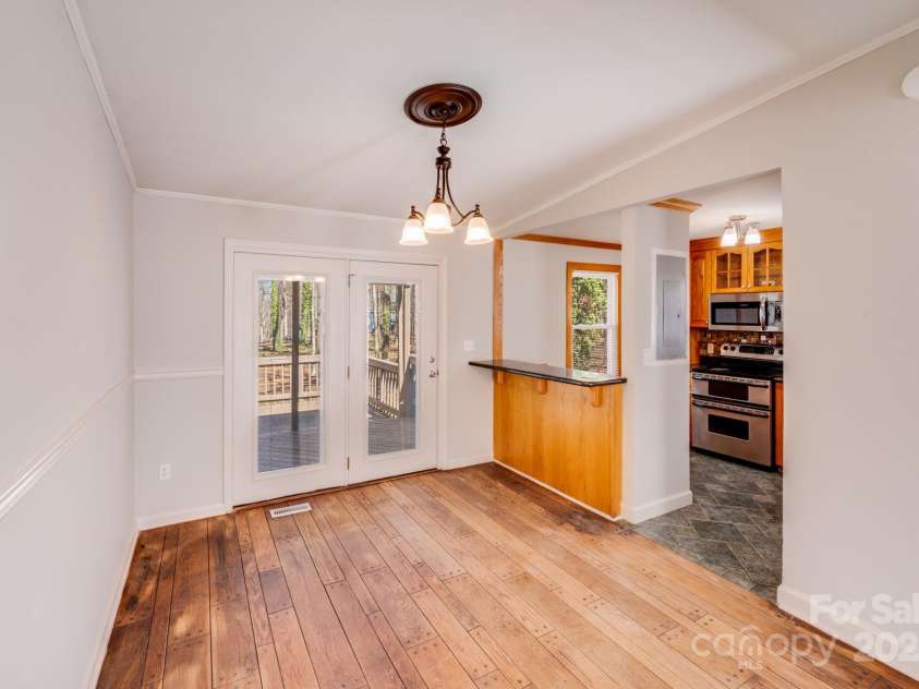 3029 Winding Trail, Matthews, NC 28105.  MLS# CAR4219600, YatesRealty ID 15519. 