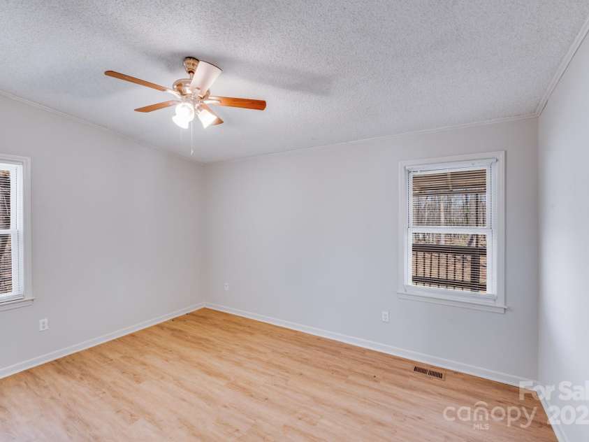 3029 Winding Trail, Matthews, NC 28105.  MLS# CAR4219600, YatesRealty ID 15519. 