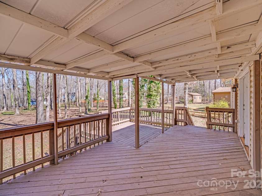 3029 Winding Trail, Matthews, NC 28105.  MLS# CAR4219600, YatesRealty ID 15519. 
