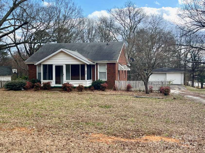 4137 Poplar Tent Road, Concord, NC 28027.  MLS# CAR4230433, YatesRealty ID 1552. 