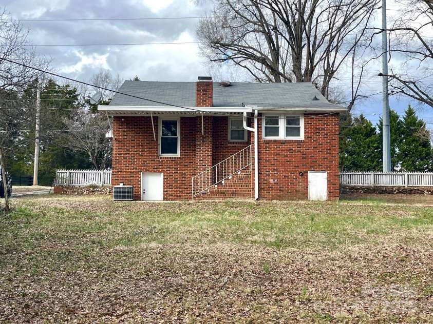 4137 Poplar Tent Road, Concord, NC 28027.  MLS# CAR4230433, YatesRealty ID 1552. 