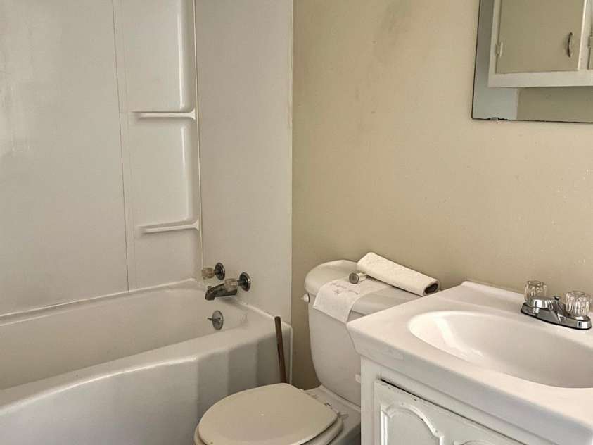 4137 Poplar Tent Road, Concord, NC 28027.  MLS# CAR4230433, YatesRealty ID 1552. Bath