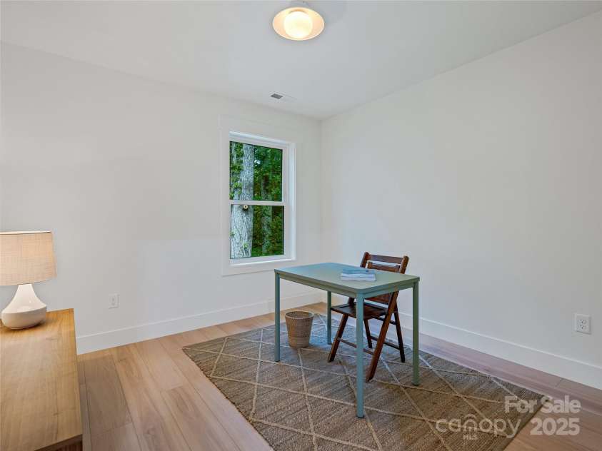 13 Pinecrest Drive, Asheville, NC 28803.  MLS# CAR4260113, YatesRealty ID 15521. Bedroom #2