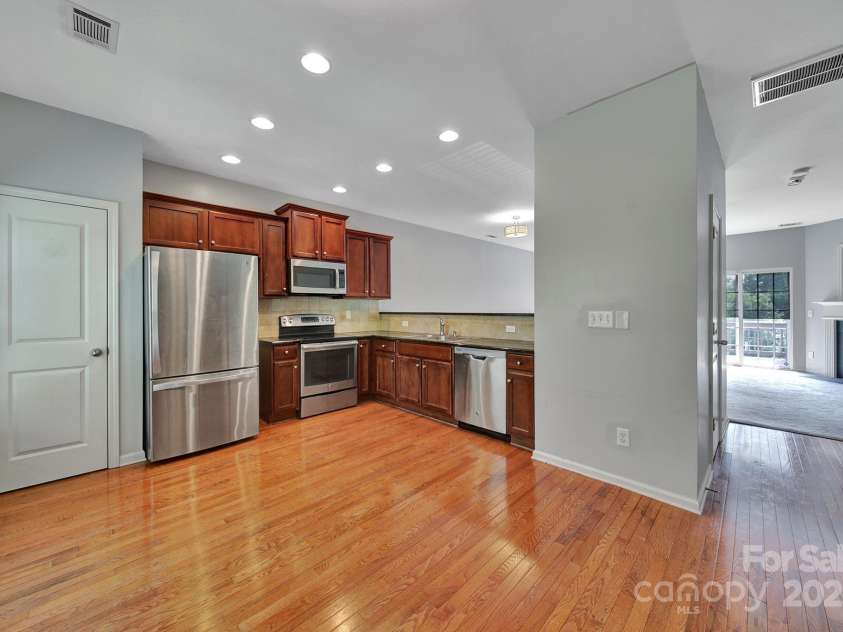 9862 Walkers Glen Drive, Concord, NC 28027.  MLS# CAR4248285, YatesRealty ID 15522. 