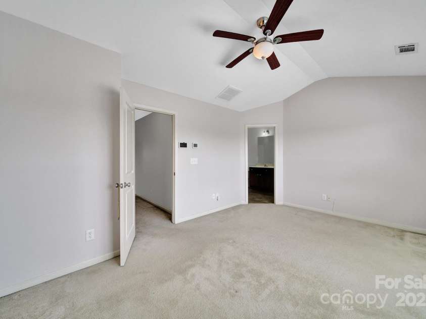 9862 Walkers Glen Drive, Concord, NC 28027.  MLS# CAR4248285, YatesRealty ID 15522. 