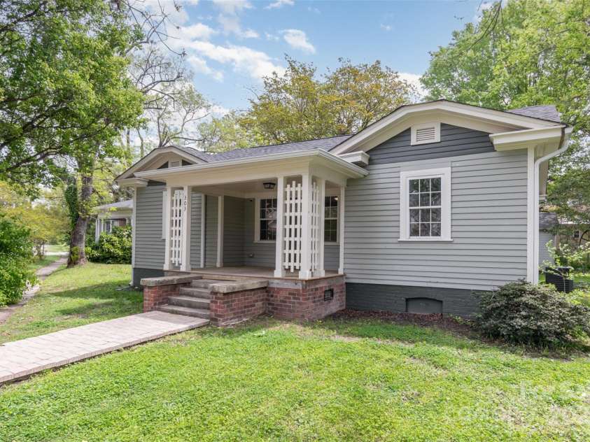 303 Iredell Avenue, Spencer, NC 28159.  MLS# CAR4247572, YatesRealty ID 15523. 