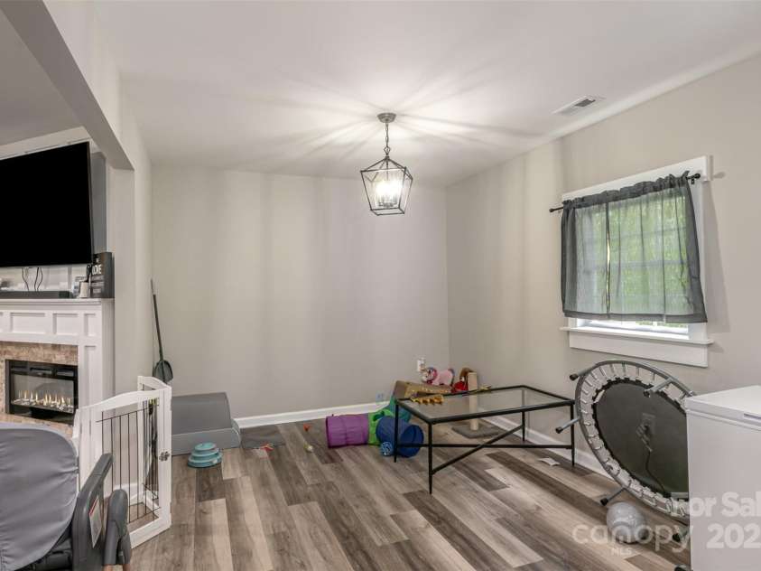 303 Iredell Avenue, Spencer, NC 28159.  MLS# CAR4247572, YatesRealty ID 15523. 