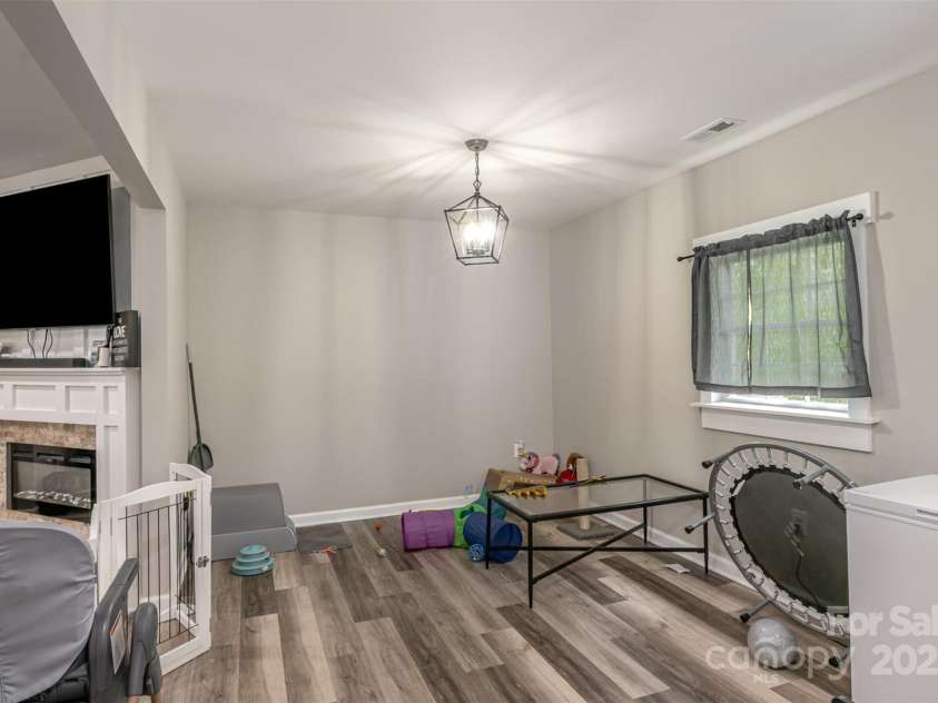 303 Iredell Avenue, Spencer, NC 28159.  MLS# CAR4247572, YatesRealty ID 15523. 