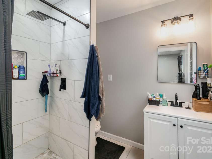 303 Iredell Avenue, Spencer, NC 28159.  MLS# CAR4247572, YatesRealty ID 15523. 