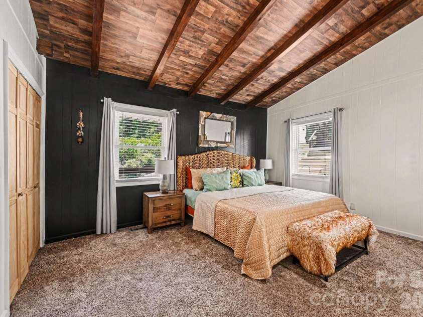 512 Deerfield Road, Mount Gilead, NC 27306.  MLS# CAR4390413, YatesRealty ID 15524. 
