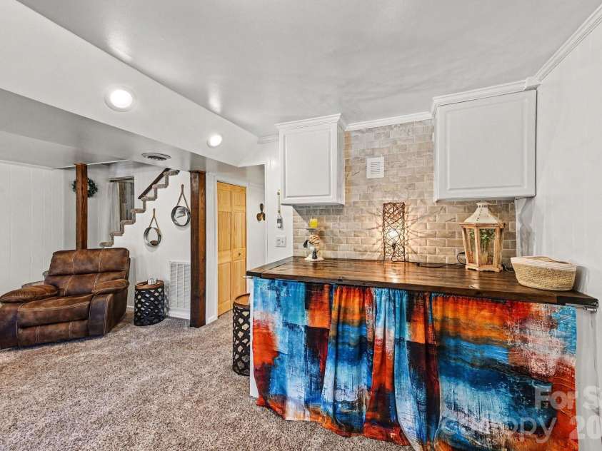 512 Deerfield Road, Mount Gilead, NC 27306.  MLS# CAR4390413, YatesRealty ID 15524. 