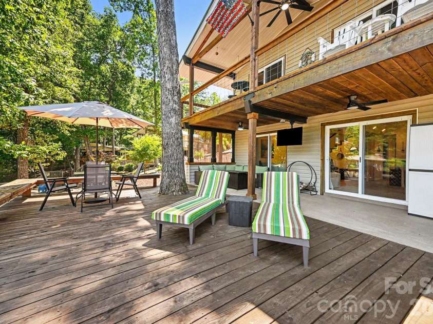 512 Deerfield Road, Mount Gilead, NC 27306.  MLS# CAR4390413, YatesRealty ID 15524. Back Deck