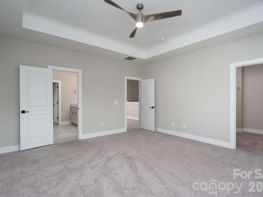 15132 Rocky Bluff Loop, Davidson, NC 28036.  MLS# CAR4351498, YatesRealty ID 15525. 