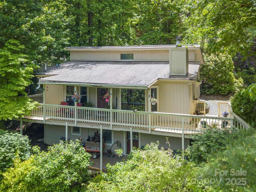 227 Soco Acres Road, Maggie Valley, NC 28751.  MLS# CAR4258757, YatesRealty ID 15526. 