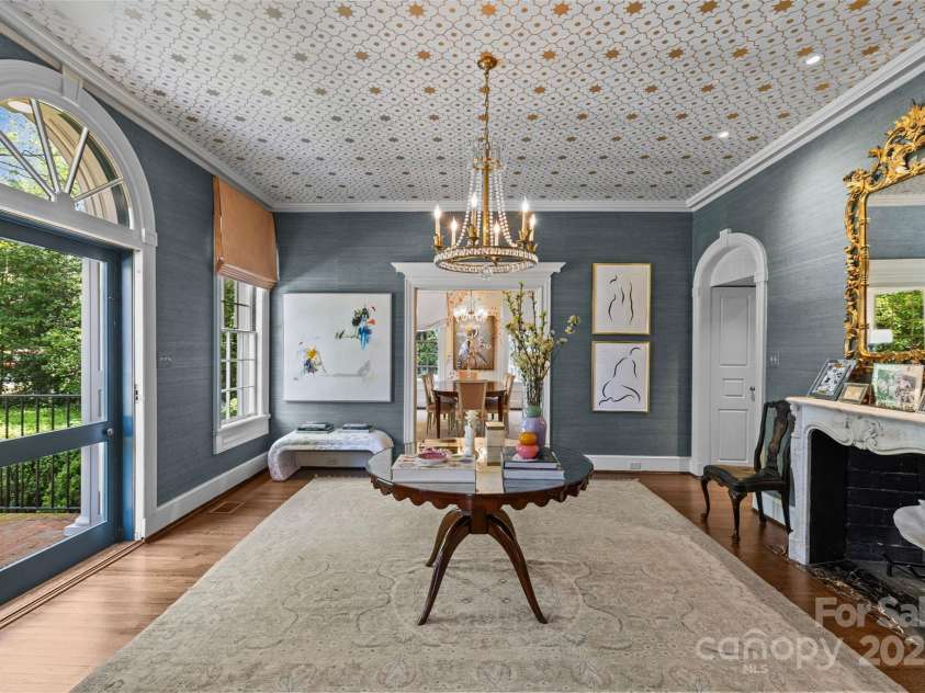 2322 Hopedale Avenue, Charlotte, NC 28207.  MLS# CAR4252677, YatesRealty ID 15528. 