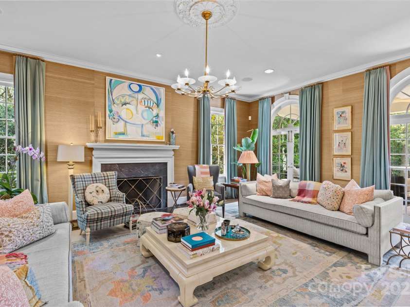 2322 Hopedale Avenue, Charlotte, NC 28207.  MLS# CAR4252677, YatesRealty ID 15528. 