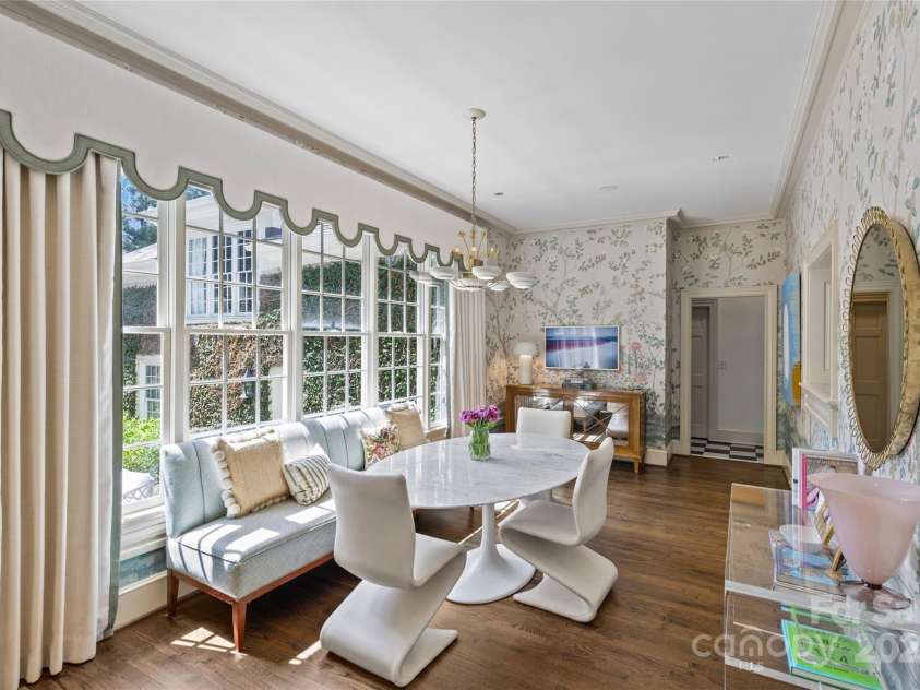 2322 Hopedale Avenue, Charlotte, NC 28207.  MLS# CAR4252677, YatesRealty ID 15528. 