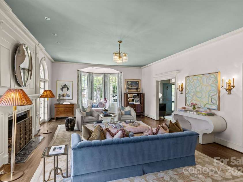 2322 Hopedale Avenue, Charlotte, NC 28207.  MLS# CAR4252677, YatesRealty ID 15528. 