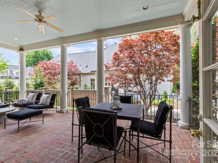 2322 Hopedale Avenue, Charlotte, NC 28207.  MLS# CAR4252677, YatesRealty ID 15528. 