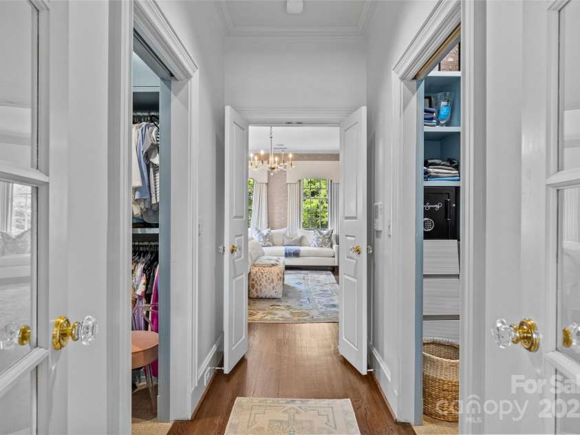 2322 Hopedale Avenue, Charlotte, NC 28207.  MLS# CAR4252677, YatesRealty ID 15528. 