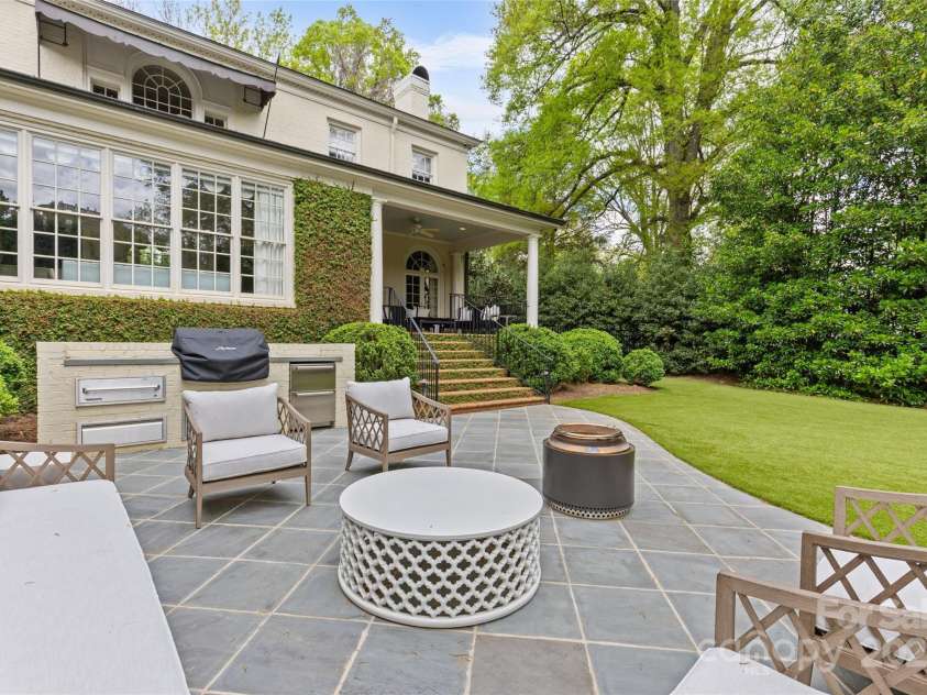 2322 Hopedale Avenue, Charlotte, NC 28207.  MLS# CAR4252677, YatesRealty ID 15528. 
