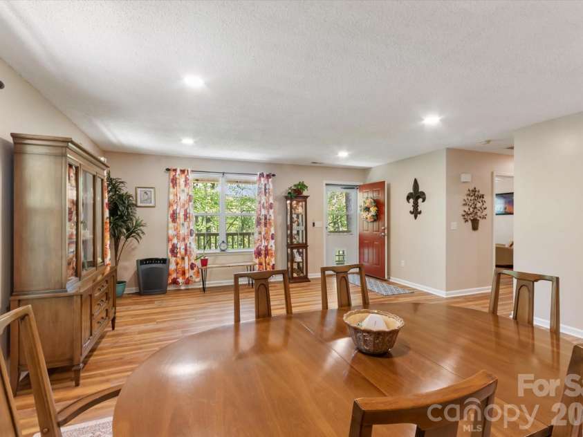12 Hutchinson Woods, Fletcher, NC 28732.  MLS# CAR4374145, YatesRealty ID 15529. 