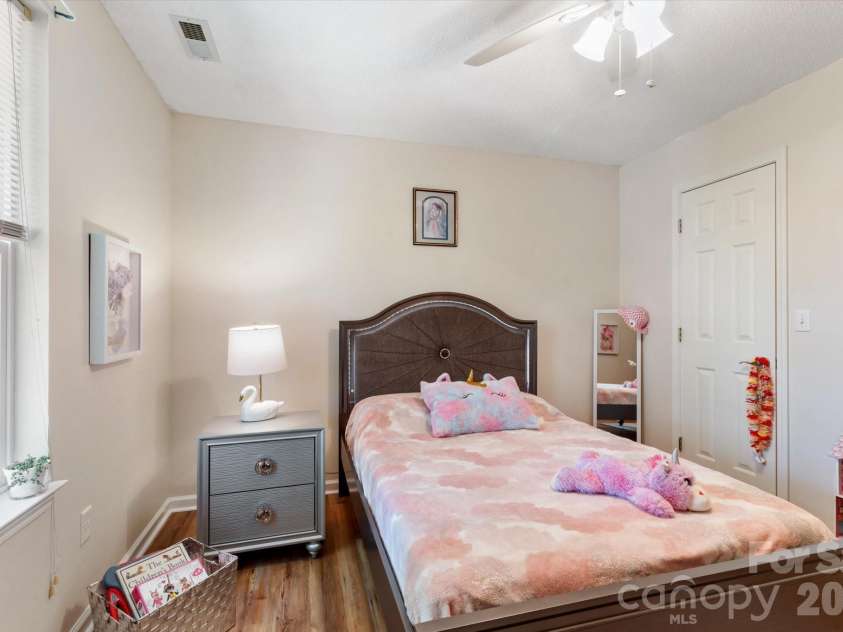 12 Hutchinson Woods, Fletcher, NC 28732.  MLS# CAR4374145, YatesRealty ID 15529. 