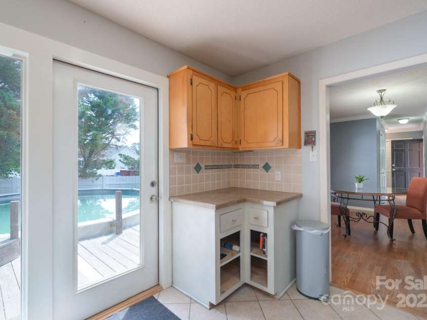 500 Belleview Road, Rock Hill, SC 29730.  MLS# CAR4263392, YatesRealty ID 15529. 