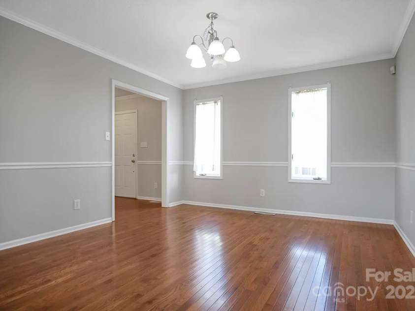 106 Cameron Drive, Kings Mountain, NC 28086.  MLS# CAR4174180, YatesRealty ID 1553. 