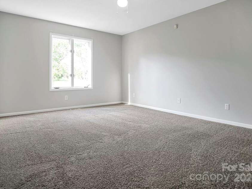 106 Cameron Drive, Kings Mountain, NC 28086.  MLS# CAR4174180, YatesRealty ID 1553. 