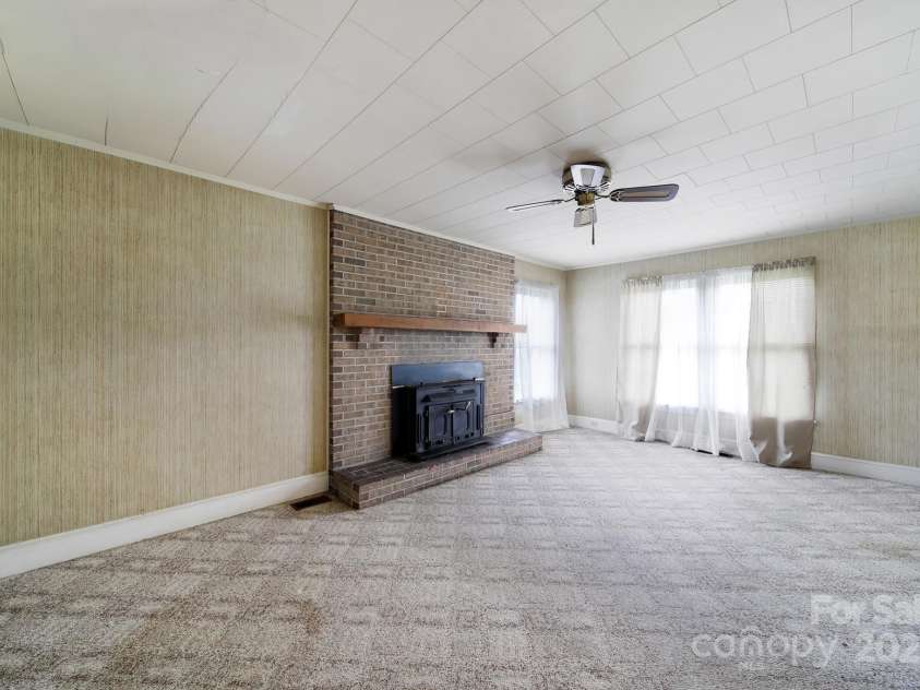 1670 Lynwood Drive, Lancaster, SC 29720.  MLS# CAR4331883, YatesRealty ID 1553. 