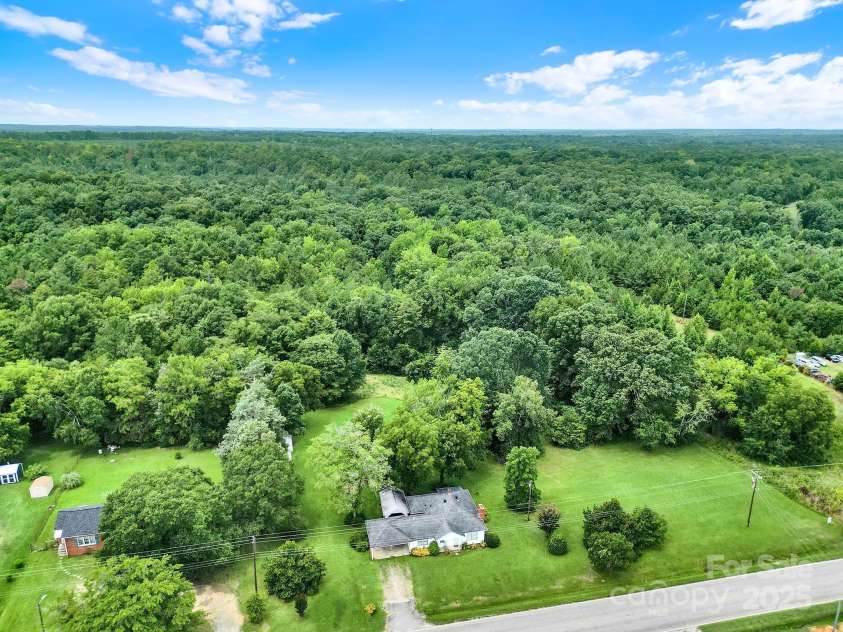 1670 Lynwood Drive, Lancaster, SC 29720.  MLS# CAR4331883, YatesRealty ID 1553. 