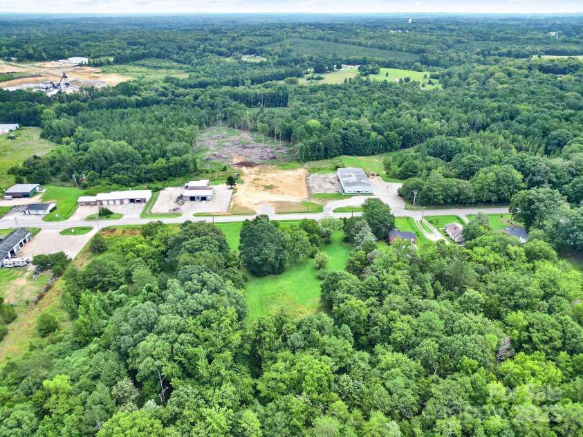 1670 Lynwood Drive, Lancaster, SC 29720.  MLS# CAR4331883, YatesRealty ID 1553. 