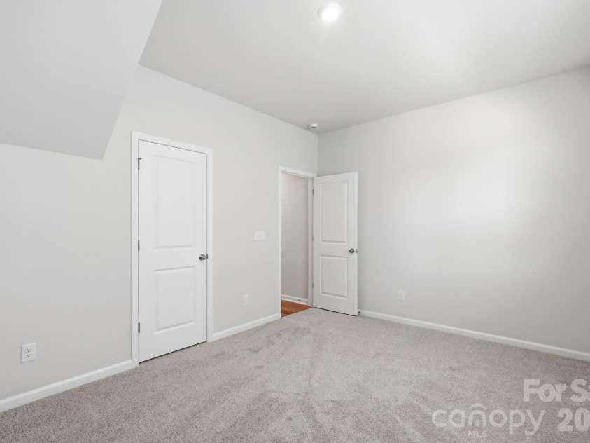 2707 Westmont Drive, Gastonia, NC 28052.  MLS# CAR4330306, YatesRealty ID 1553. 