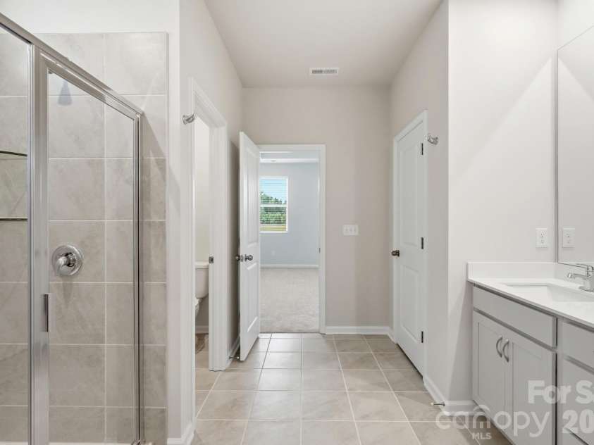 2707 Westmont Drive, Gastonia, NC 28052.  MLS# CAR4330306, YatesRealty ID 1553. 